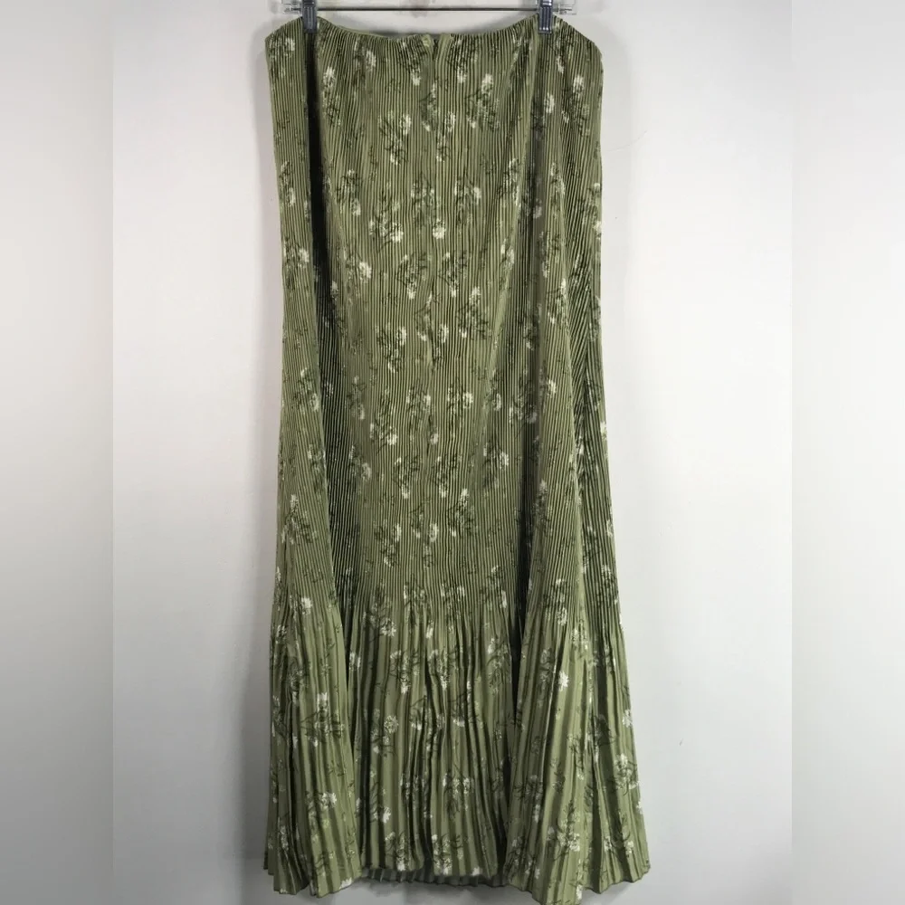 Petal & Pup Sylvie Floral Strapless Midi Dress, Women's Size XL -Sage Botanica - Picture 3 of 11